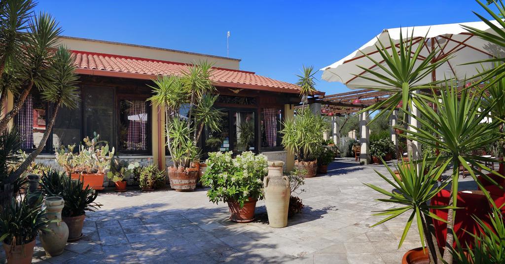Masseria L'Uliveto Agri Resort Otranto Exterior photo
